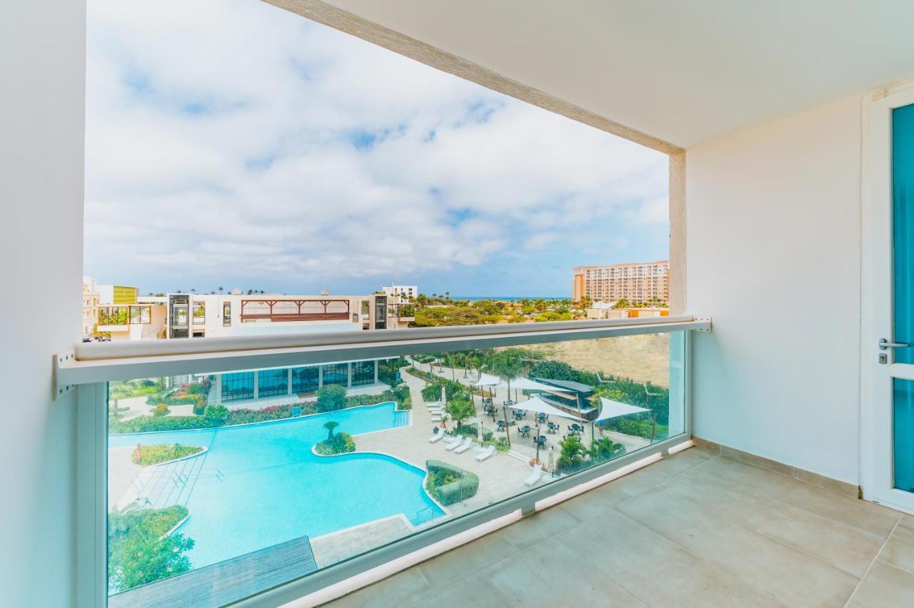 فندق Radisson Blu Aruba شاطئ بالم المظهر الخارجي الصورة