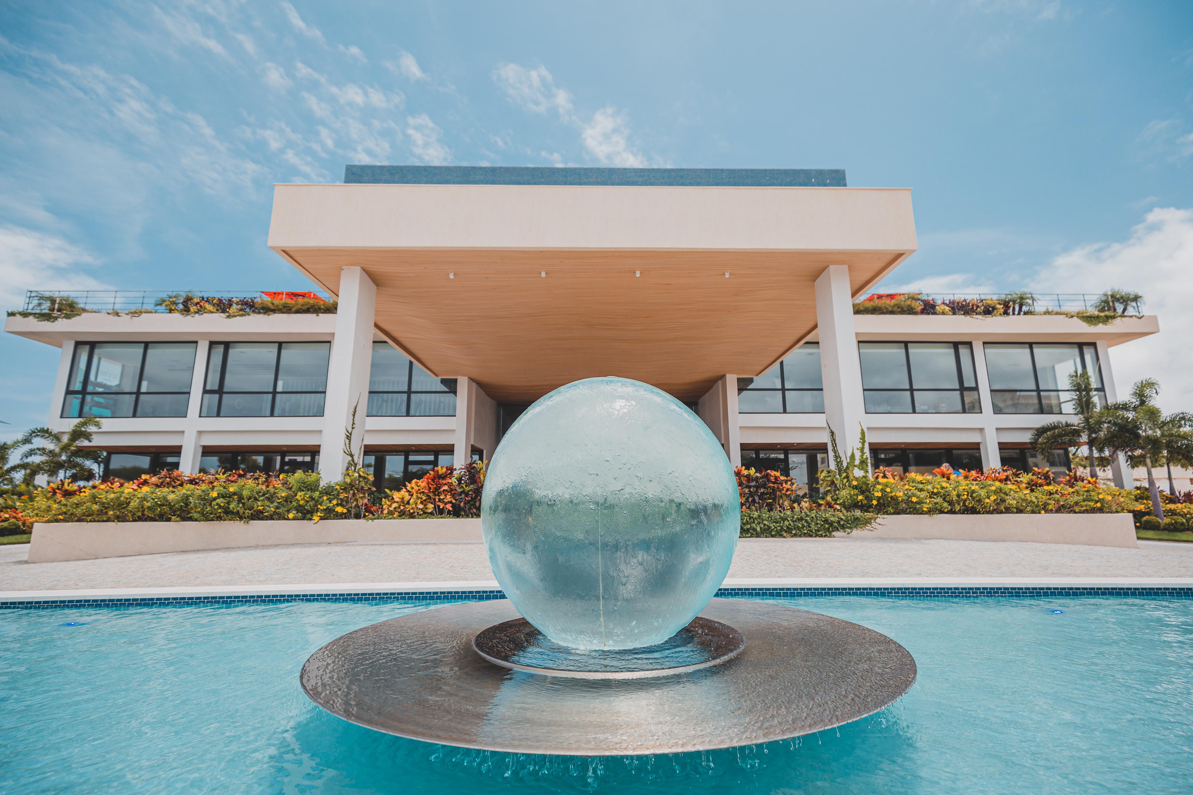 فندق Radisson Blu Aruba شاطئ بالم المظهر الخارجي الصورة